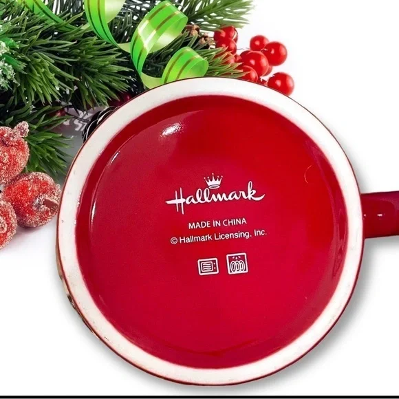 HALLMARK Embossed Merry Christmas 16 oz Ceramic Coffee Mug - Picture 4 of 4